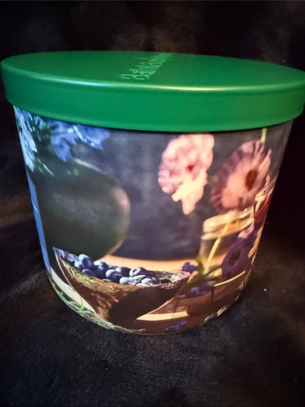 Bath & Body Works Blueberry Bellini Candle with Green Lid